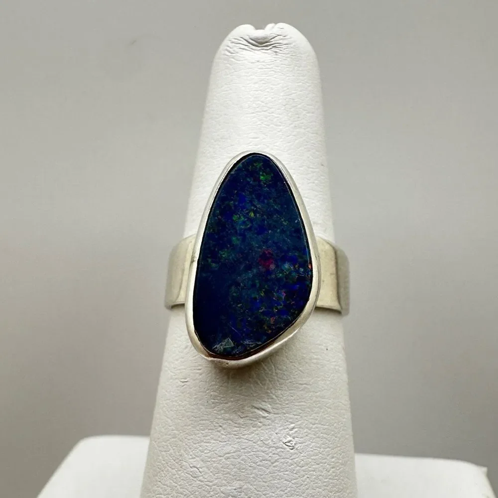 NWT 10x16mm Australian Opal in Bali silver ring!
